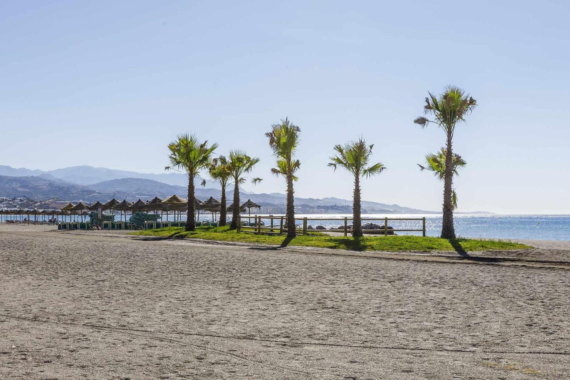 Apartamento Azucarera Playa Torre Del Mar Esterno foto